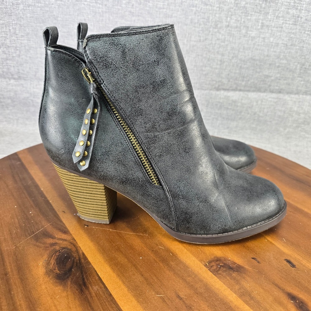 JustFab Madalena Distressed‎ Black Studded Ankle Booties Block Heel Womens 10